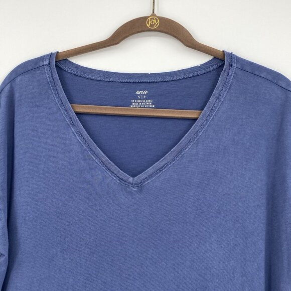 Aerie Women’s Size Small Washed Blue Oversized V-Neck Boyfriend T-Shirt Cotton - Picture 6 of 11